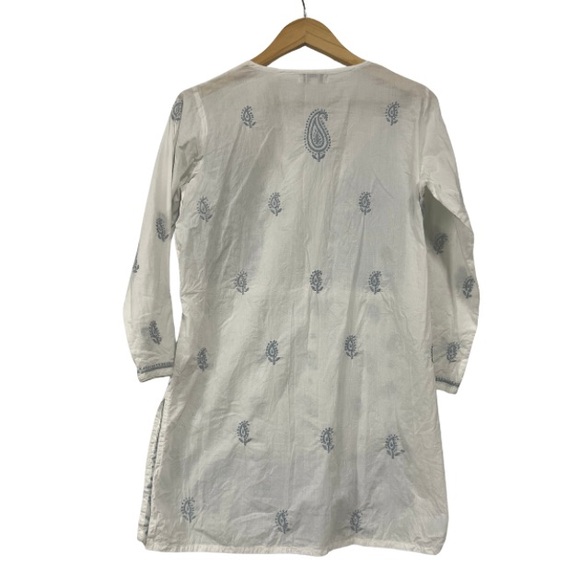 Jayshree Dalal White Tunic with Blue Embroidery - Picture 2 of 9